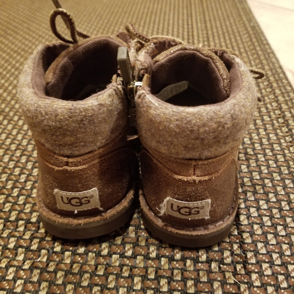 Shoes - Picture 1 of 2